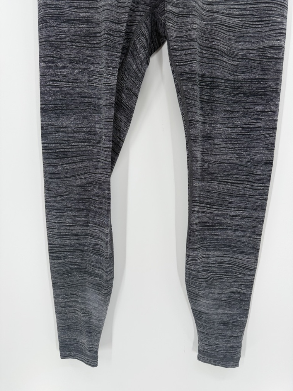 Lululemon Wunder Under Hi-Rise Tight - Bit Point Ice Grey Black - 8 - Picture 3 of 7